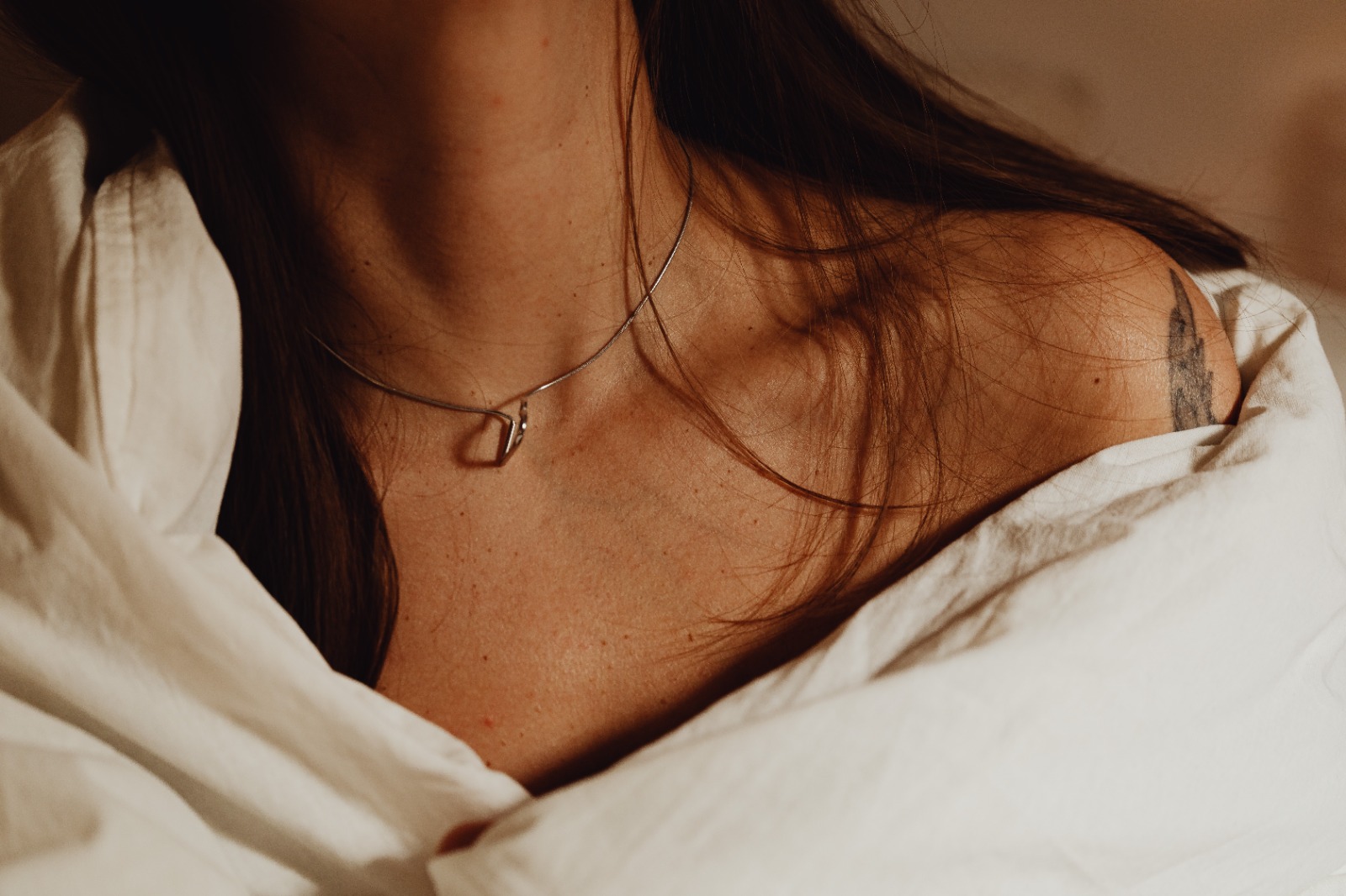 Soluk Borusunun Önünde Kalkan: Tiroid