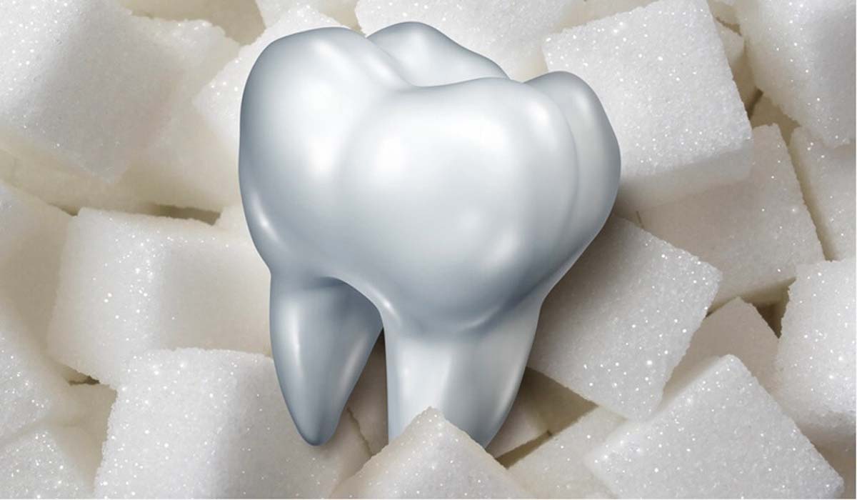 Şeker Dişlerimiz İçin Gerçekten Tehlikeli Mi?