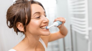 Elektrikli Diş Fırçası Plaklara Karşı Daha Etkili